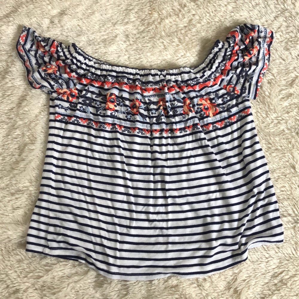 Girls or juniors xs off the shoulder top